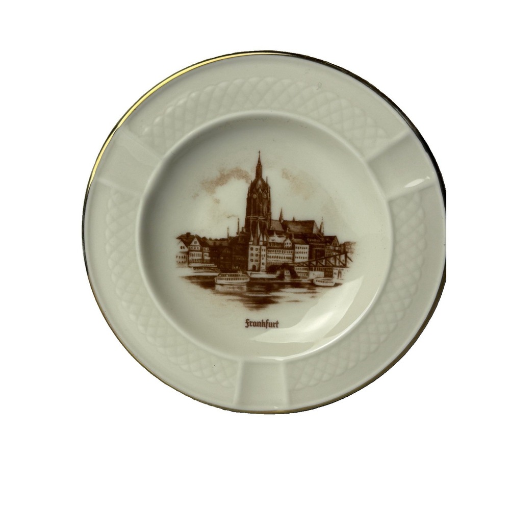 Vintage JOHANN HAVILAND Bavaria Munchen Munich Germany Ashtray, 5 3/8" Diameter